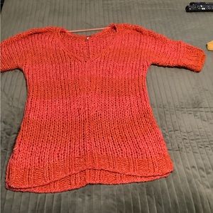 Super cute and soft sweater perfect for fall!